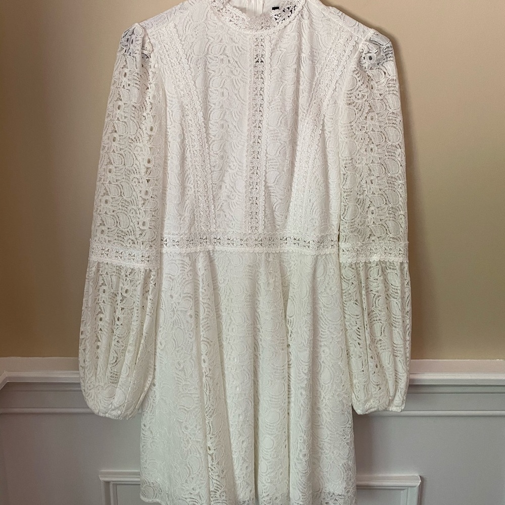 NEVER WORN PRETTY LITTLE THING DRESS